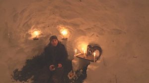 Ночь в сугробе выживание в крутом снежном укрытие в лютый мороз