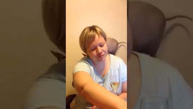 Сфинкс любит креветки по тайски