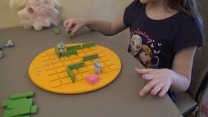 Настольные игры. Игра коридор. We play a corridor in the game.