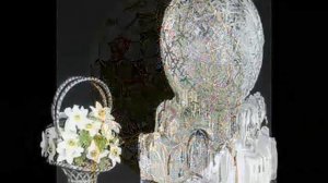 54 яйца Фаберже и цветы из камня