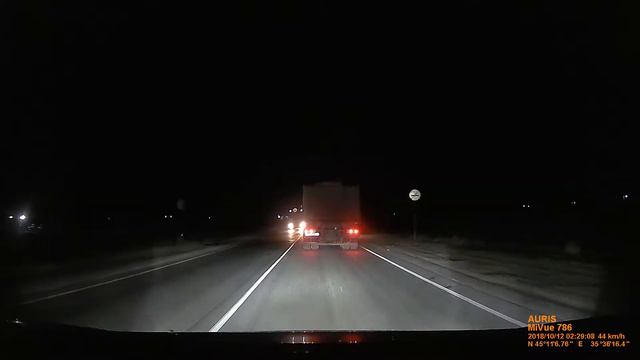 ЗАО "ВАД" Феодосия. Ночная перевозка камня смотреть онлайн