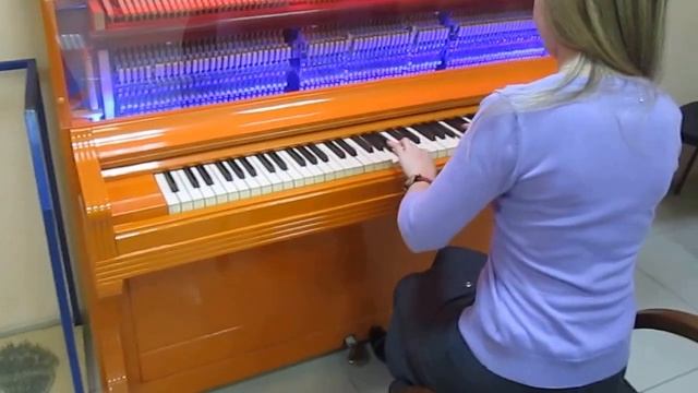 Шедевр современной музыки #Игра на уникальном фортепиано смотреть онлайн
