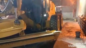 Подготовка к работе грейдера Caterpillar 150 AWD