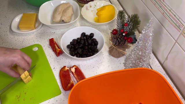 НОВОГОДНИЙ САЛАТ «ПРАЗДНИЧНЫЙ»! Вкуснейший из салатов.