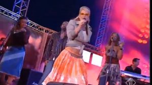 Anastacia - Left Outside Alone (Festivalbar 2004)