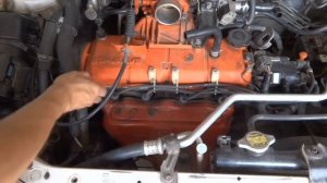 Как измерить  компрессию в двигателе на Mazda Demio