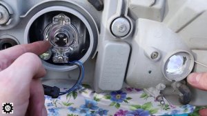 Замена лампы ближнего и дальнего света Шевроле Авео  Все очень хорошо видно!