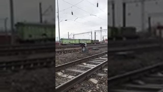 электропоезд ЭП3Д-0025 Ростов-Таганрог и тепловоз ЧМЭ3-? смотреть онлайн