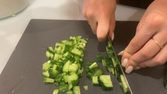 Самая вкусная окрошка! Окрошка на сметане и майонезе! Самый простой рецепт - быстро и вкусно!