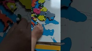 Utilizando el mapa de Europa Montessori