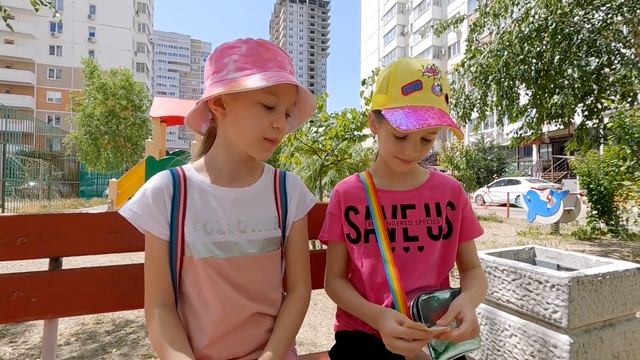 Подруга в шоке! Сделала подарок подруге своими руками. Набор наклеек Лама. Бумажный сюрпризы. Влог. смотреть онлайн