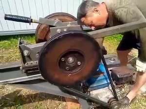 Делаем реечный инерционный дровокол √10, пробный пуск