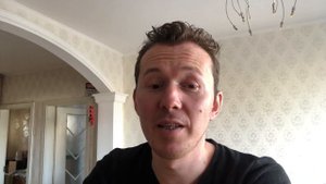 Как отучить лаять на пылесос и швабру. Шпиц