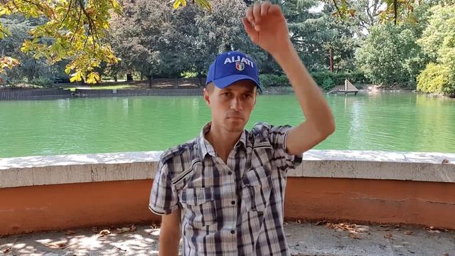 Утро. Милан, Италия. Зарядка в красивом месте. Разминка всего тела. Упражнения для здоровья смотреть онлайн