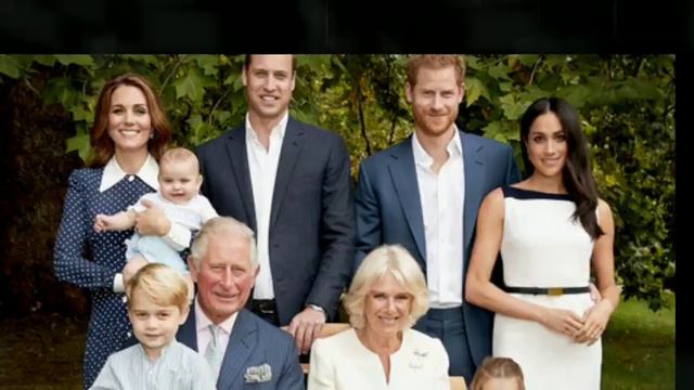 The day Christaino Ronaldo kneel before the royal family. This is so touching!!!!!................. смотреть онлайн