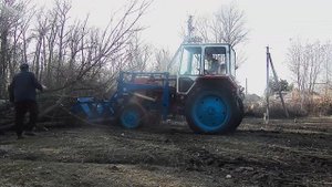 Запуск Юмз 6 .Запустит ли стартер, трактор после зимовки.