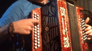 "На поле танки грохотали" под гармонь разбор