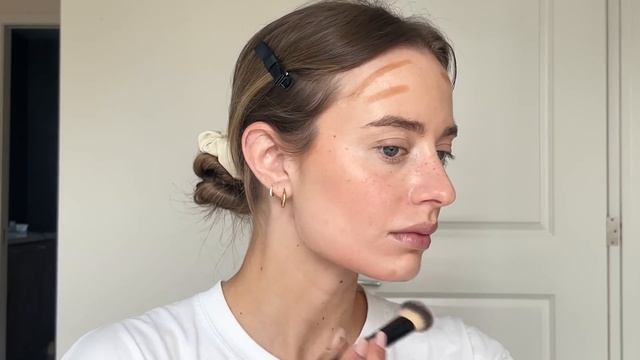 How To *ACTUALLY* Look Nice In A Passport / ID Photo | The Best Makeup смотреть онлайн