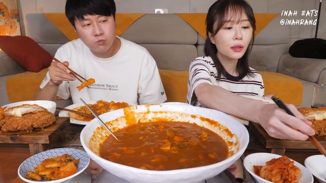 바삭바삭 치즈돈까스, 새우튀김과 함께 화끈하게 엄청 매운 매운카레 먹방!!! (ft.감자계란국, 오징어젓갈, 김치) Spicy Curry, Fried foods MUKBANG