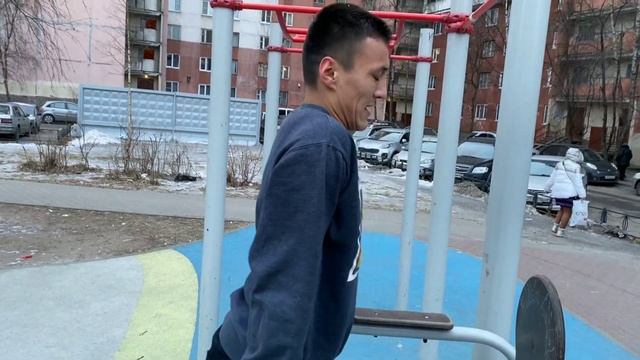 40 подтягиваний + 40 отжиманий на брусьях за минимальное время смотреть онлайн