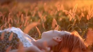 Beautiful and amazing gentle music ( When we love very much ).mp4