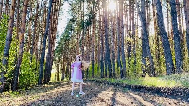 "За ветром не спеша летит моя душа". Виктория Бездомникова - на заре, на зореньке"