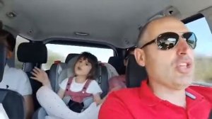 моря гладь папа с дочкой