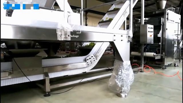 Упаковочная линия для салата с двумя конвейерами