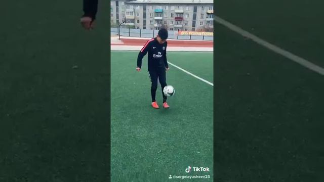 Набиваем мяч правильно ⚽️