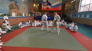 На семинаре по каратэ, по спортивному кумитэ, под руководством МСМК Дениса Клюева ???