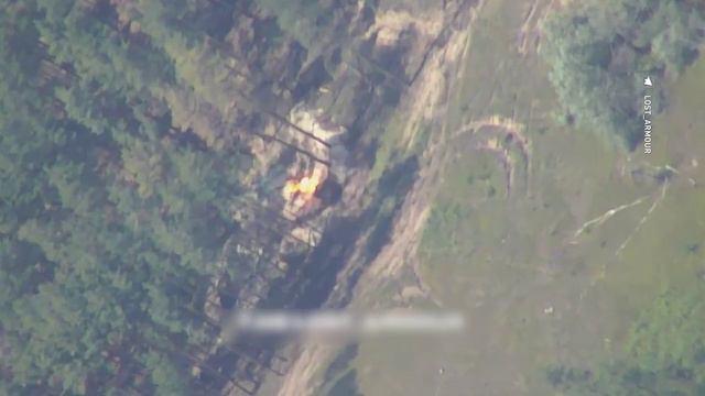 «Ланцет» уничтожил гаубицу ВСУшников смотреть онлайн