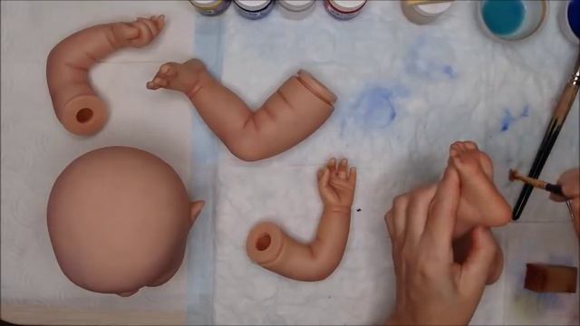 Как сделать куклу реборн. Расписываем новую куколку.
