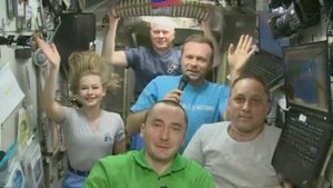 Юлия Пересильд пролетела в космос
