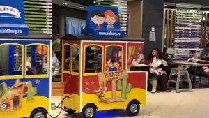 Катаемся на паровозе с папой_ТЦ Мега Белая Дача