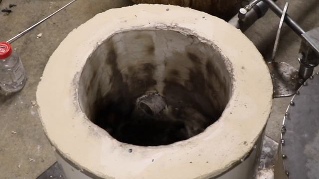 Making a Foundry Furnace From An Old Water Heater, Part 2 смотреть онлайн