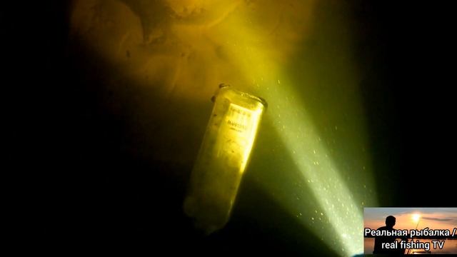 Подводная охота!Рак убегает,ловим окуня руками!))) смотреть онлайн