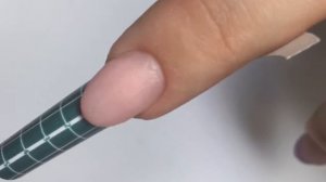 Акриловое наращивание ногтей