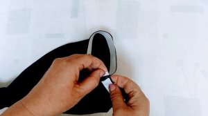 Приклеить паутинку правильно_подшиваем брюки за 5минут.