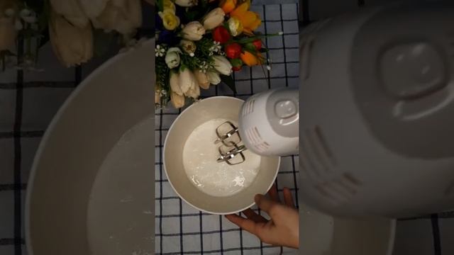 Меренговый рулет.  Очень вкусный, тает во рту! Ақуыздан жасалған рулет. Қазақша рецепт.