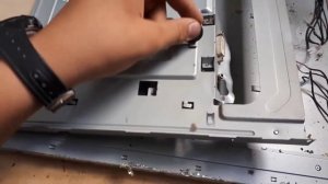 разбираю монитор от компьютера