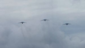 Аэродром Мигалово с отстрелом тепловых ловушек (фейерверк)