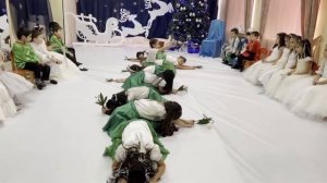 Новогодняя сказка «Двенадцать месяцев» в подготовительной группе