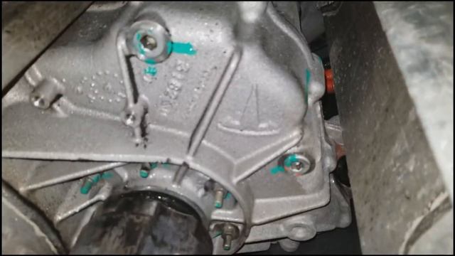 Tesla Model S P85 Drive Unit Fluid Service смотреть онлайн