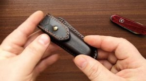 Кожаный чехол для ножа Victorinox.