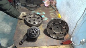 КАК ДЛЯ ЧЕГО ЗАЧЕМ ПРИТИРКА КОЛЕНВАЛА ЗАДНЕЙ ЦАПФЫ К МАХОВИКУ МОТОЦИКЛ УРАЛ,ДНЕП.mp4