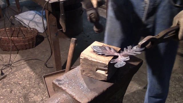 Светильник своими руками.Художественная ковка. смотреть онлайн