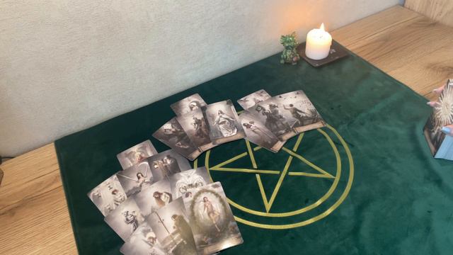 ОН и СОПЕРНИЦА💯 ЧТО У НИХ ПРОИСХОДИТ⁉️ #соперница #таросегодня #гаданиеонлайн #общийрасклад смотреть онлайн