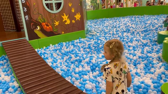 Что такое Детская комната / как разговор с папой смотреть онлайн