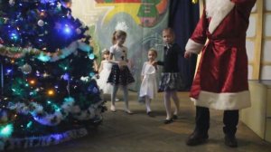 Раз, два, три Елочка гори!