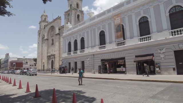 Merida Yucatan Mexico | Mérida, Yucatán Mexico | Walk [4K] смотреть онлайн